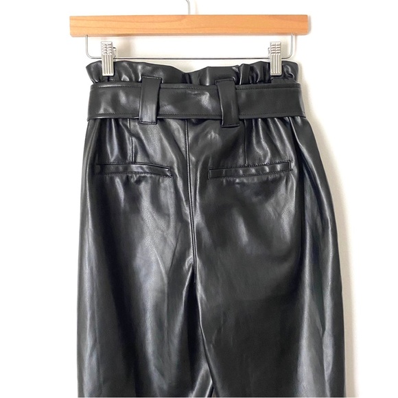 EXPRESS BLACK FAUX LEATHER PAPERBAG WAIST PANTS- SIZE 0/ R or XS - Picture 3 of 5